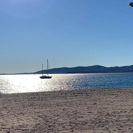 Apartment 2 A 100 M De La Frejus